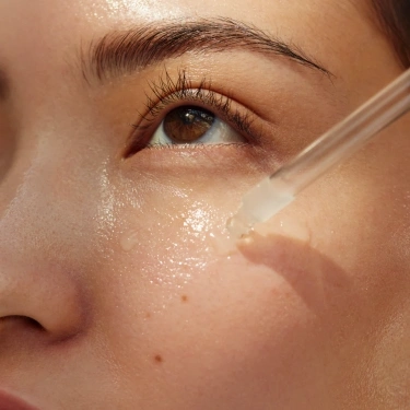 عوارض احتمالی کپسول ترانگزامیک اسید برای لک صورت چیست؟