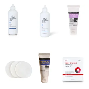 پکیج مراقبت از پوست خشک و حساس Isov و Derma Factory شامل تونر آزولن آیزو، امولسیون آبرسان آیزو، ماسک ورقه‌ای آبرسان و ضد التهاب آیزو، کرم رتینوید درما فکتوری، کرم باکوچیول درما فکتوری 1%و پد آرایش پاک‌کن